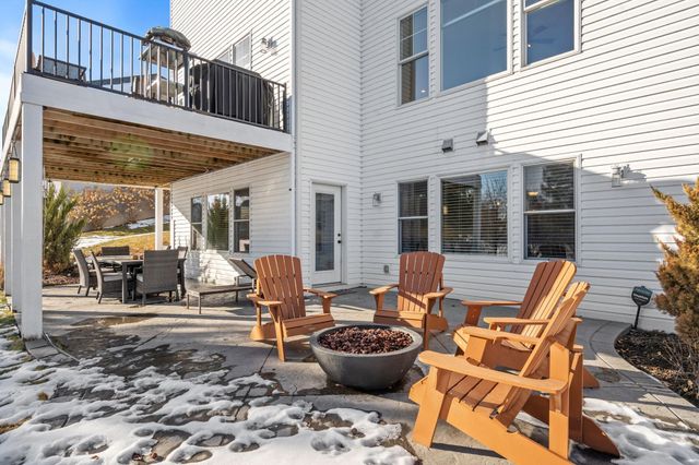 2479 Woods Drive, Victoria, MN 55386