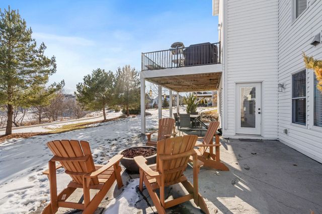 2479 Woods Drive, Victoria, MN 55386