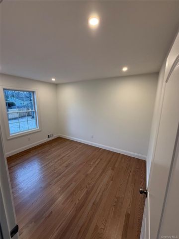 661 College Road, Farmingville, NY 11738