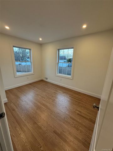 661 College Road, Farmingville, NY 11738