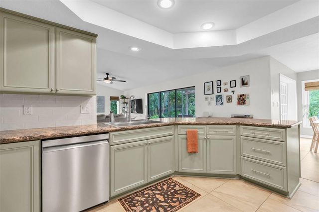 12194 66TH AVENUE, Seminole, FL 33772
