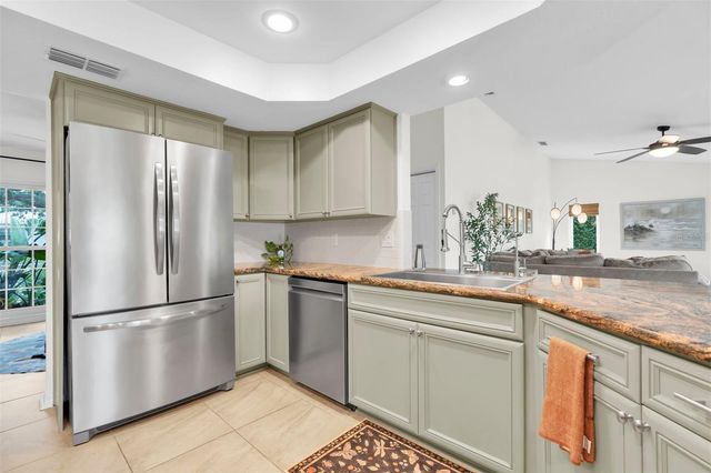 12194 66TH AVENUE, Seminole, FL 33772