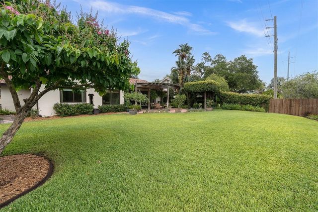 12194 66TH AVENUE, Seminole, FL 33772
