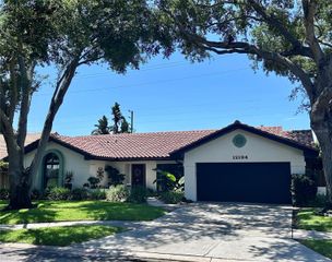 12194 66TH AVENUE, Seminole, FL 33772