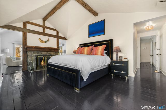 37 Haviland Court, Stamford, CT 06903