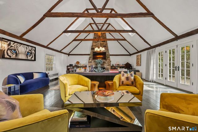 37 Haviland Court, Stamford, CT 06903