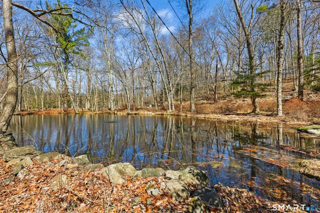 37 Haviland Court, Stamford, CT 06903