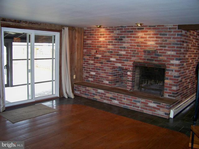 1222 GEORGETOWN RD, Christiana, PA 17509