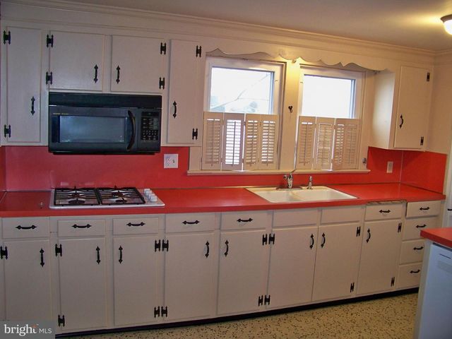 1222 GEORGETOWN RD, Christiana, PA 17509