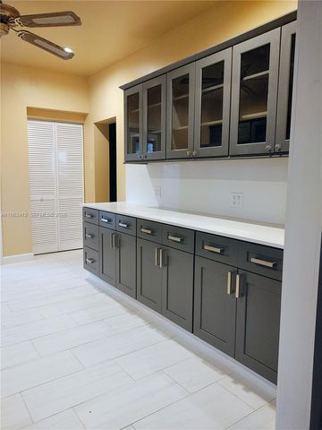 630 SW 25th Rd, Miami, FL 33129