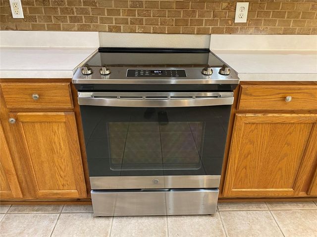 5626 RIVA RIDGE DRIVE, Wesley Chapel, FL 33544