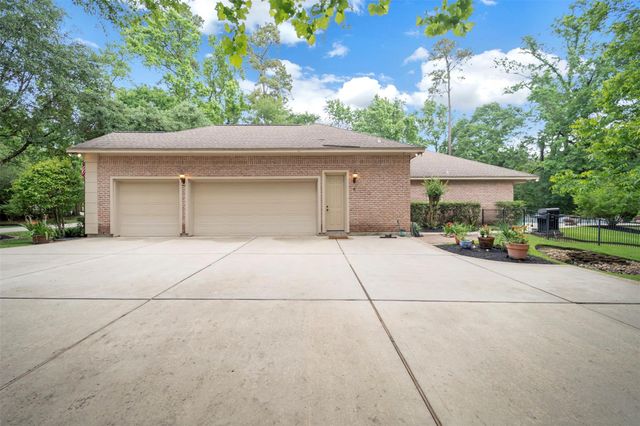 3 Quinns Cabin Court, Conroe, TX 77304