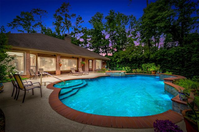 3 Quinns Cabin Court, Conroe, TX 77304