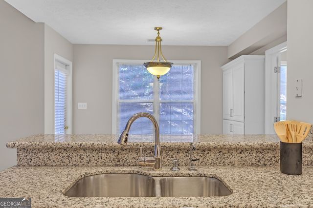 2983 Bancroft Glen NW, Kennesaw, GA 30144