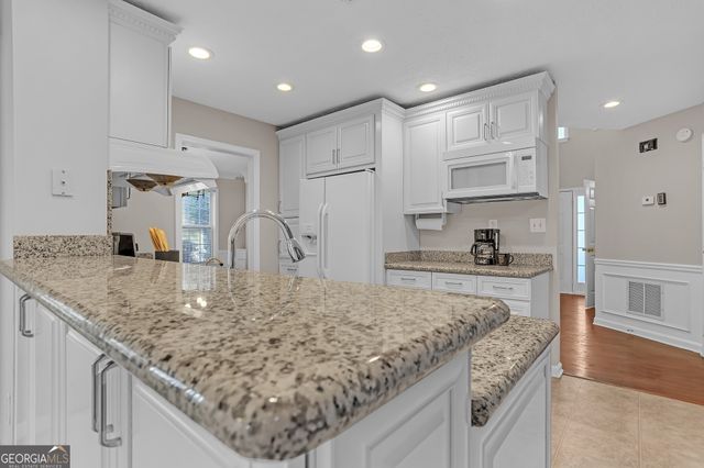 2983 Bancroft Glen NW, Kennesaw, GA 30144