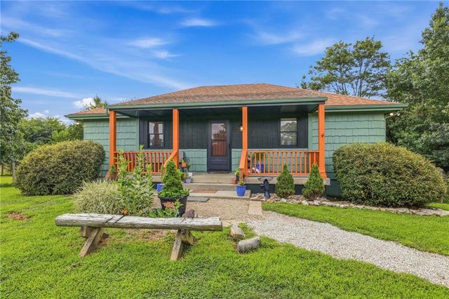 19211 S Beattie Road, Pleasant Hill, MO 64080