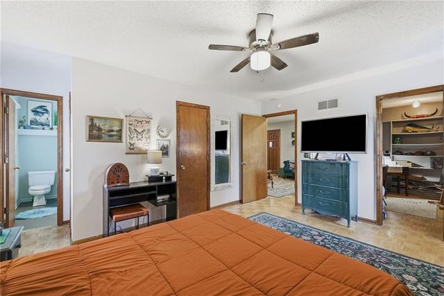 19211 S Beattie Road, Pleasant Hill, MO 64080