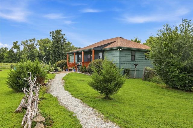 19211 S Beattie Road, Pleasant Hill, MO 64080