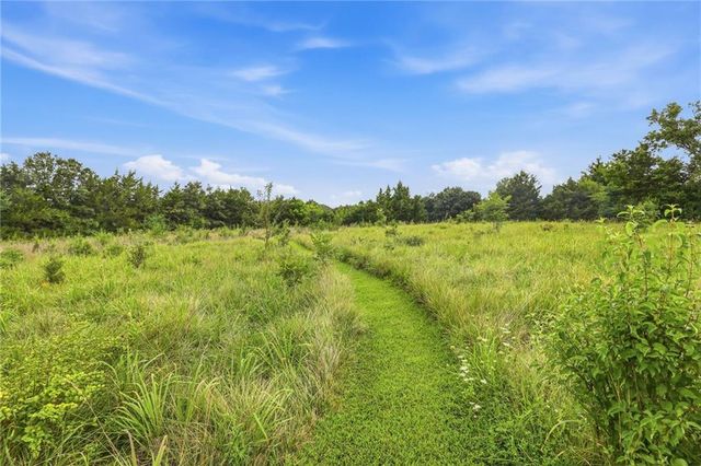 19211 S Beattie Road, Pleasant Hill, MO 64080