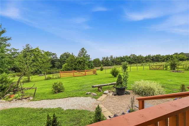 19211 S Beattie Road, Pleasant Hill, MO 64080