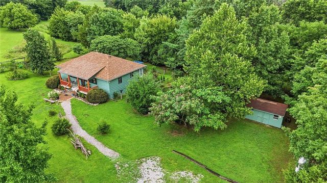 19211 S Beattie Road, Pleasant Hill, MO 64080