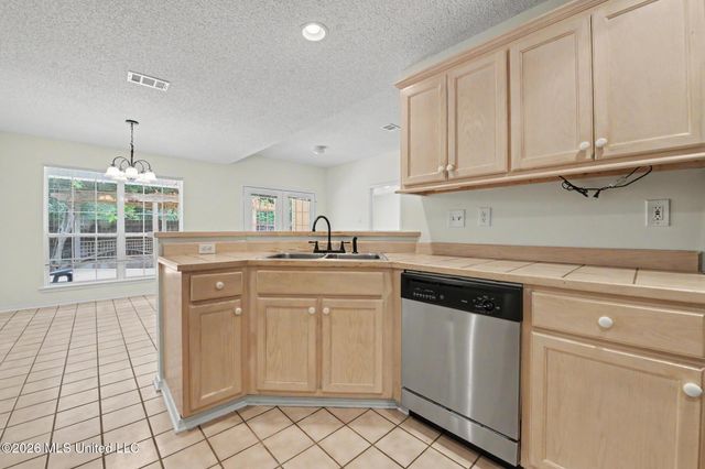 13143 Hawthorn Place, Gulfport, MS 39503