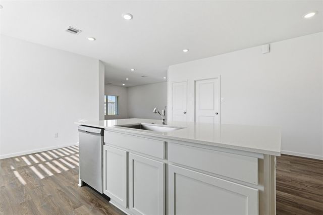 9527 Twilight Briar Lane, Baytown, TX 77521