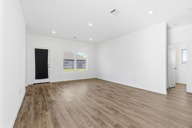 9527 Twilight Briar Lane, Baytown, TX 77521