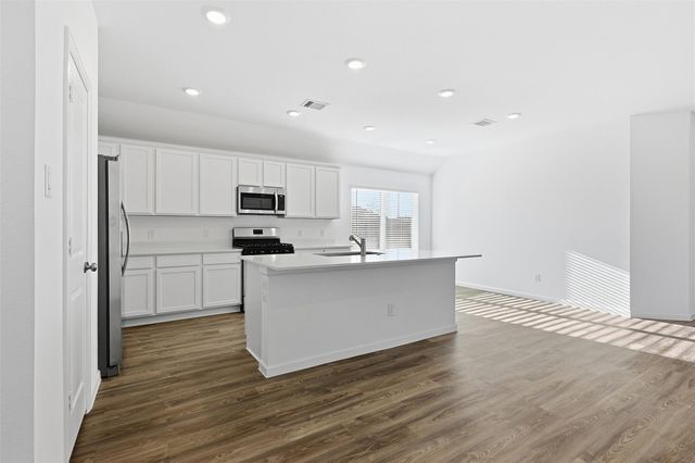 9527 Twilight Briar Lane, Baytown, TX 77521