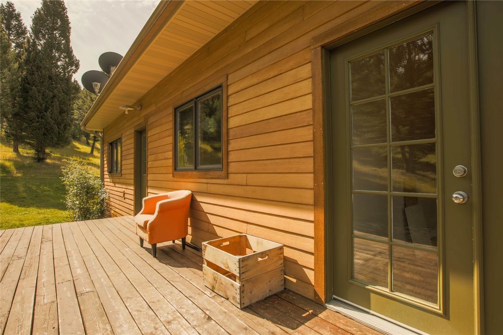 240 Tizer Lake Road, Jefferson City, MT 59638 photo 5