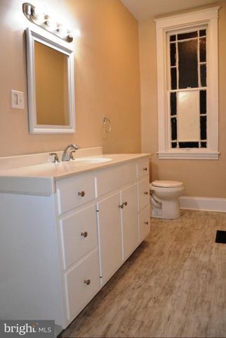 125 E LEMON ST, Lancaster, PA 17602