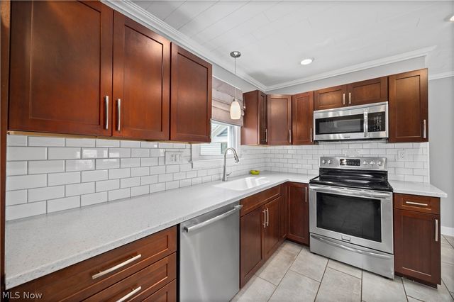 337 Harvard Avenue, Elyria, OH 44035