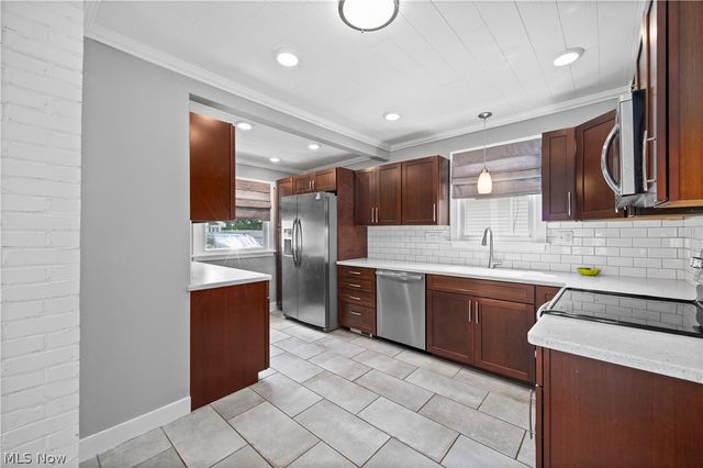 337 Harvard Avenue, Elyria, OH 44035