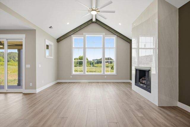 349 Clubhouse Drive, Jasper, TN 37347
