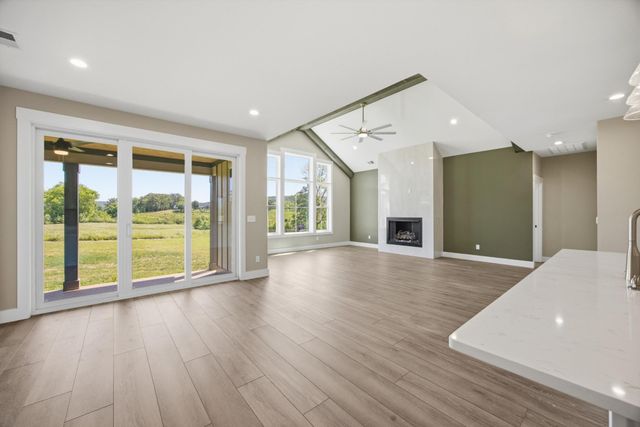 349 Clubhouse Drive, Jasper, TN 37347