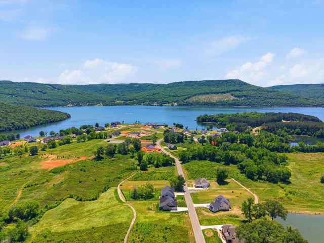 349 Clubhouse Drive, Jasper, TN 37347