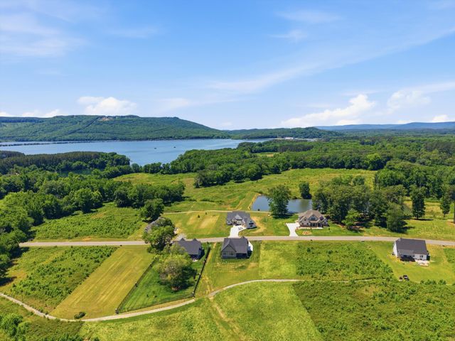 349 Clubhouse Drive, Jasper, TN 37347
