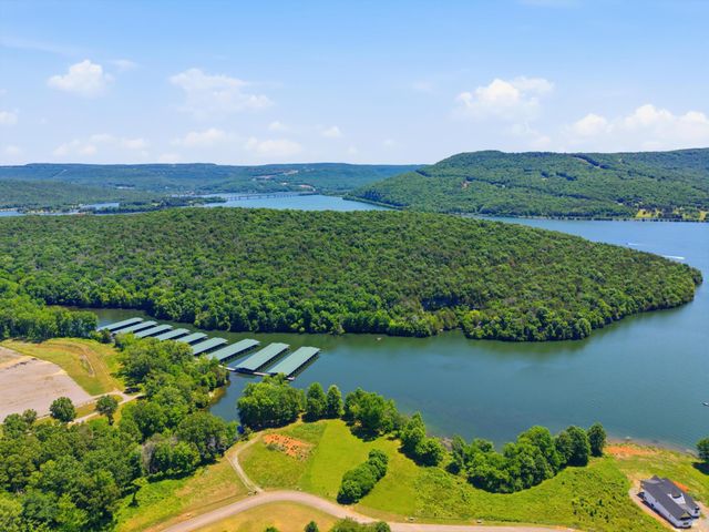 349 Clubhouse Drive, Jasper, TN 37347
