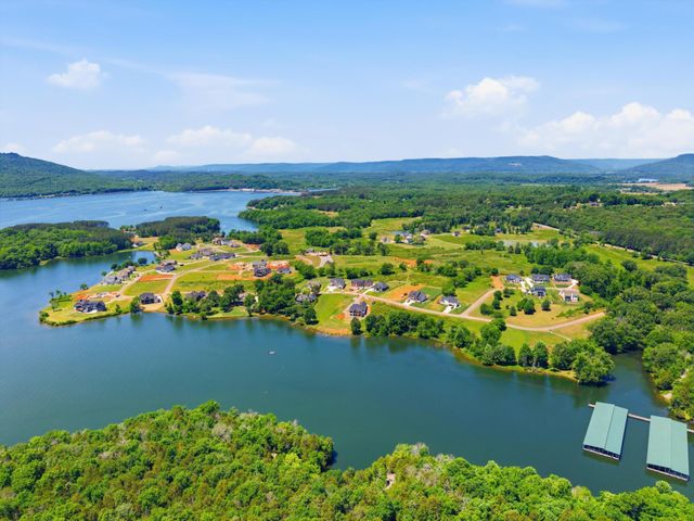349 Clubhouse Drive, Jasper, TN 37347