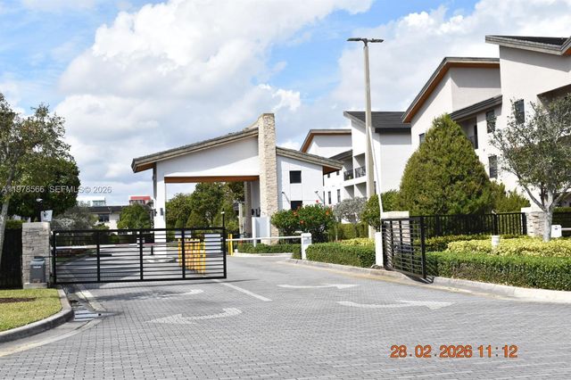 7855 NW 104th Ave 24, Doral, FL 33178