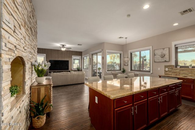 4207 S COZY Way, Gilbert, AZ 85297