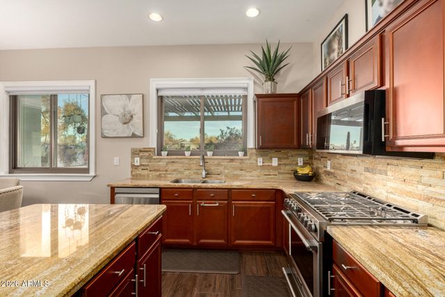 4207 S COZY Way, Gilbert, AZ 85297