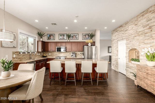 4207 S COZY Way, Gilbert, AZ 85297