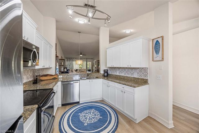 640 Luisa LN 804-4, Naples, FL 34104