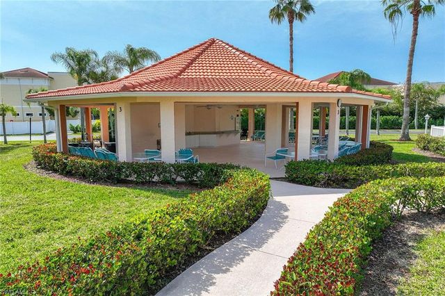 640 Luisa LN 804-4, Naples, FL 34104