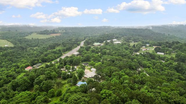 225 Hill Street, Winslow, AR 72759
