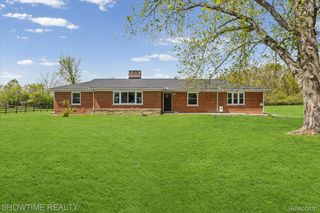 25275 Ormond Drive, Southfield, MI 48033