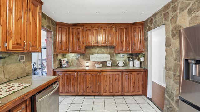 7610 SR 50, Pelham, TN 37366