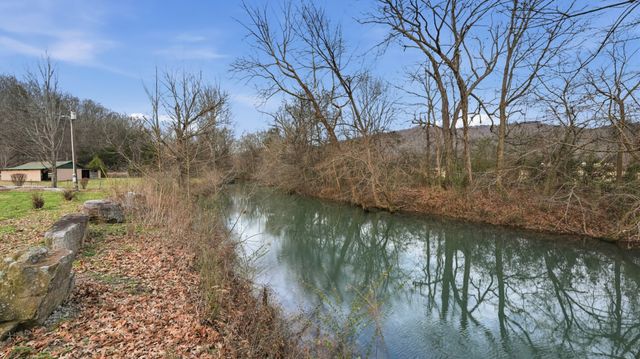 7610 SR 50, Pelham, TN 37366