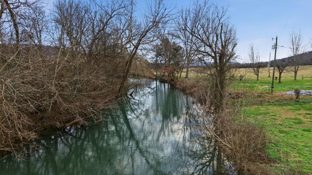 7610 SR 50, Pelham, TN 37366